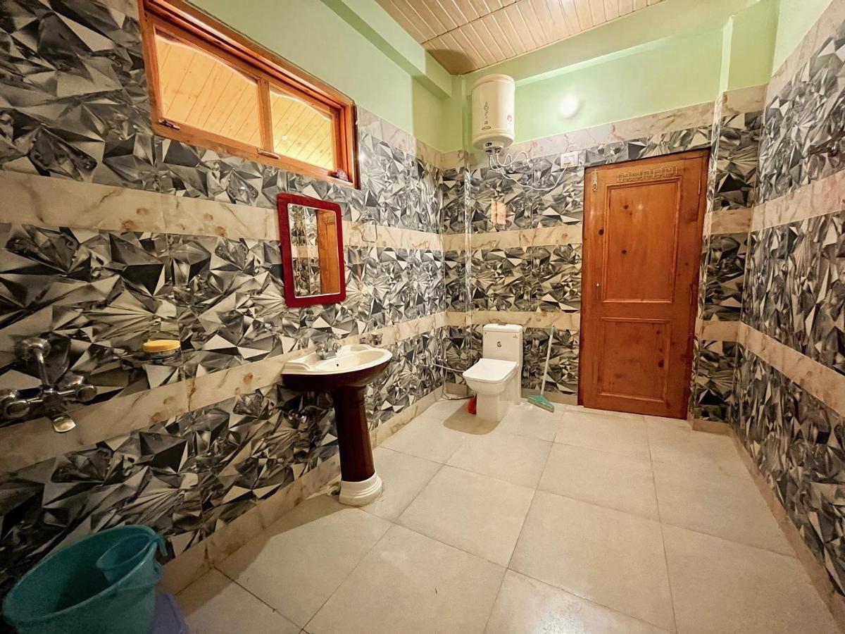 Hotel Anupam By Mid Orchard, Kasol Bagian luar foto