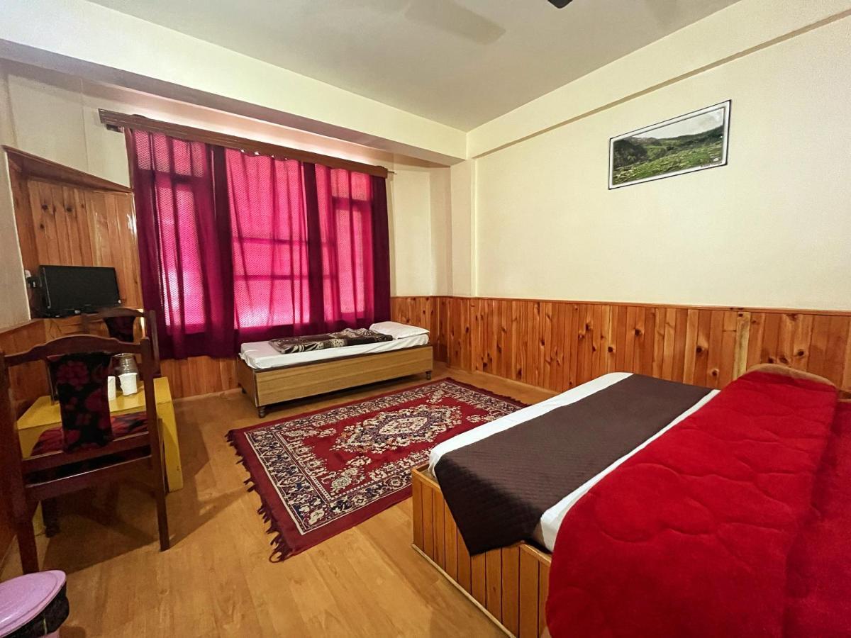 Hotel Anupam By Mid Orchard, Kasol Bagian luar foto